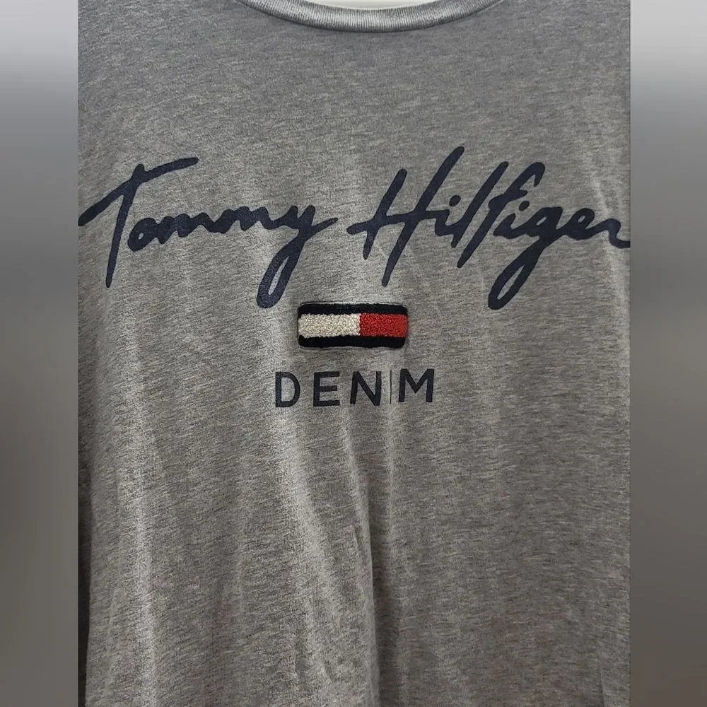 TOMMY HILFIGER‎ 90s Vintage Denim Grey Logo Tshirt Size XXL
